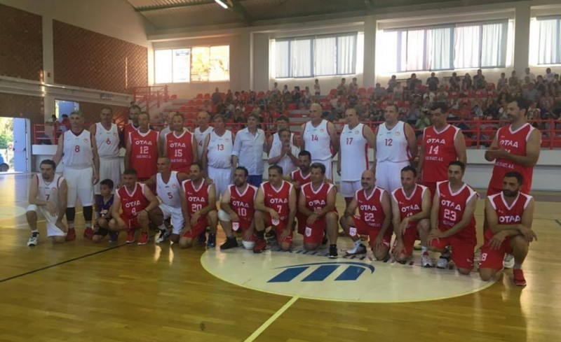 Τιμήθηκε ο Καμπούρης (photos)