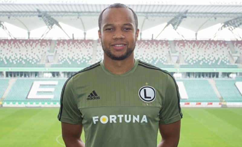 Για που ταξίδεψε ο Οφόε; (photo)