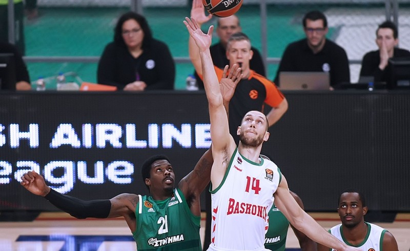 Τον ήθελε και η Εφές, αλλά προτιμά Ολυμπιακό