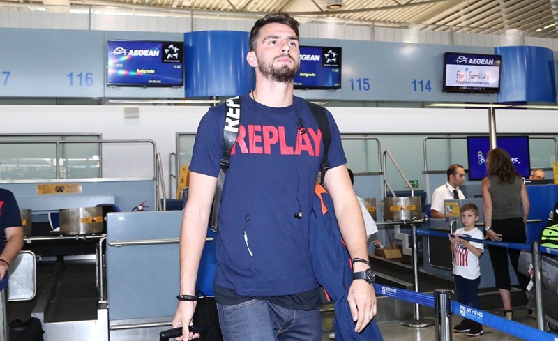Τετ α τετ Χάσι με Καπίνο
