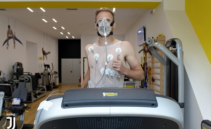 Ιατρικά ο Χέβεντες για τη Γιουβέντους