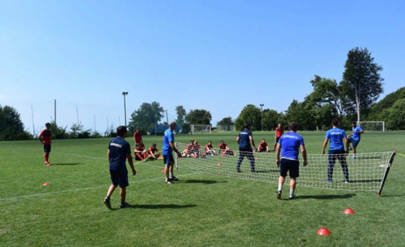 Παρατηρήσεις και ποδοβόλεϊ (photos)