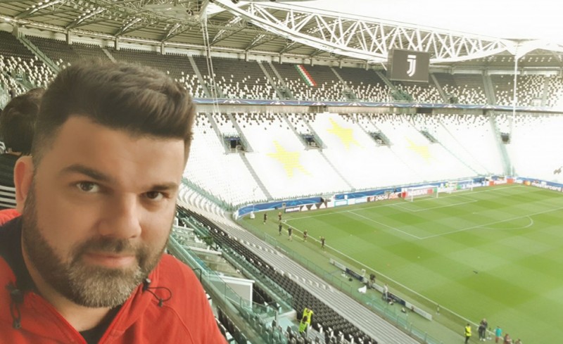 Στο ραδιοφώνο ακούμε... Δ. Βερβελέ!