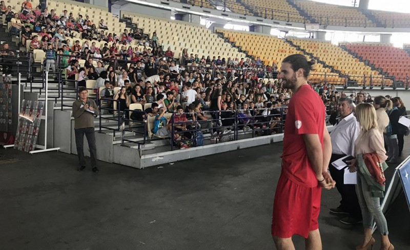 Σε ρόλο... δασκάλου ο Μπόγρης (photos)