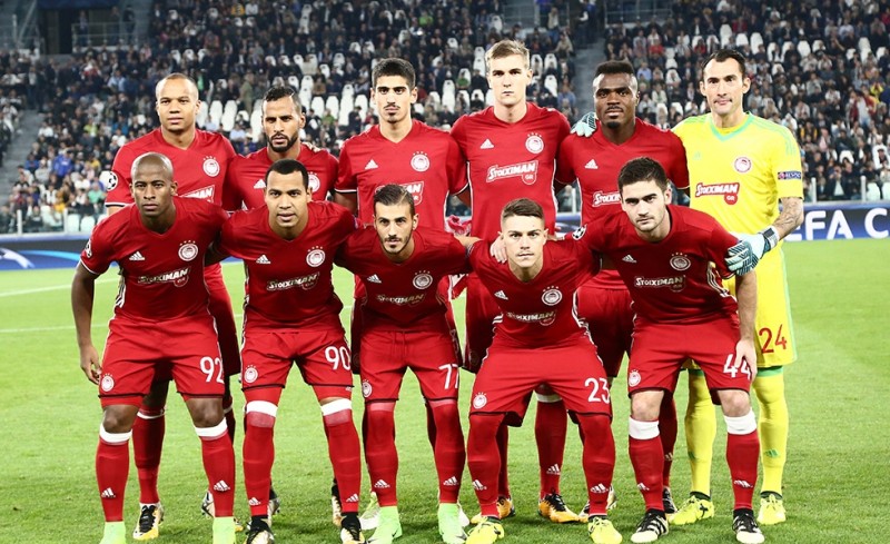 Με τα κόκκινα ο Θρύλος