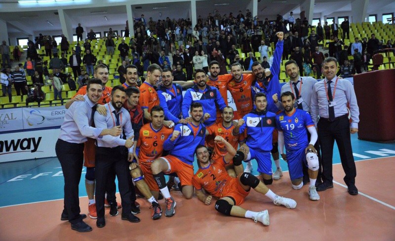 Αυτή είναι η πρώτη αντίπαλος του Θρύλου