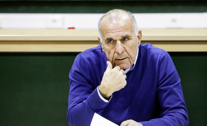 Λογικά, τώρα καταλαβαίνει τι πάει να πει κατάντια