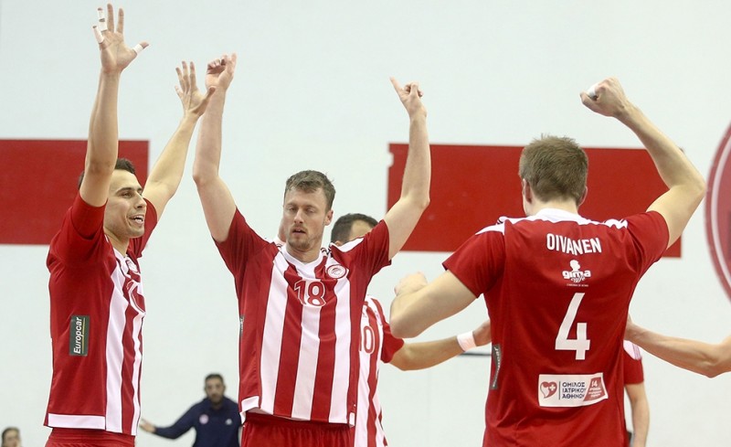 Φοίνικας Σύρου-Ολυμπιακός 0-3 σετ (τελικό)