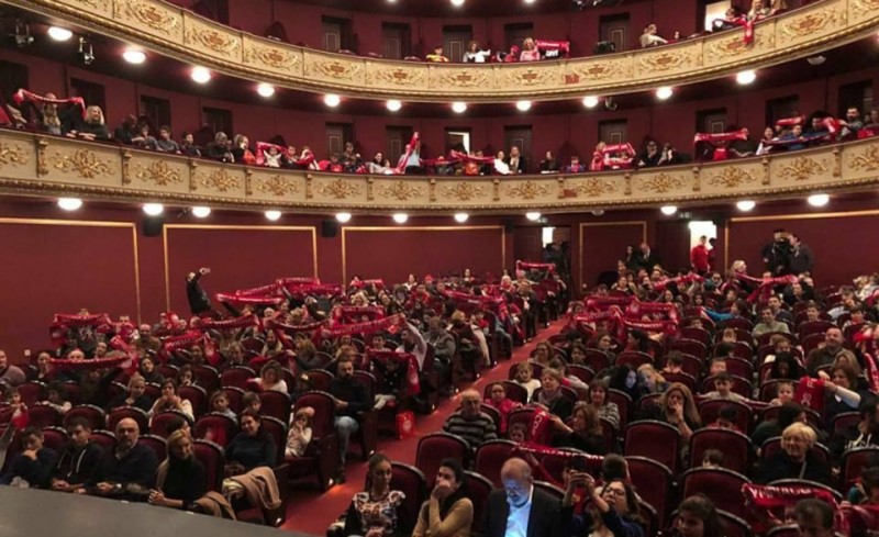 Πάντα στηρίζει ο Ολυμπιακός!