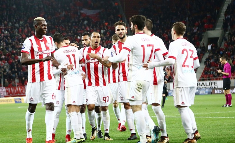 Αποθέωση, θέαμα, χαμόγελα