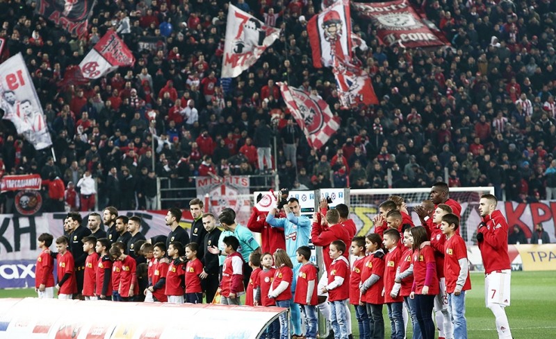 Ίδια ενδεκάδα, άλλο ποδόσφαιρο, άλλος Ολυμπιακός!