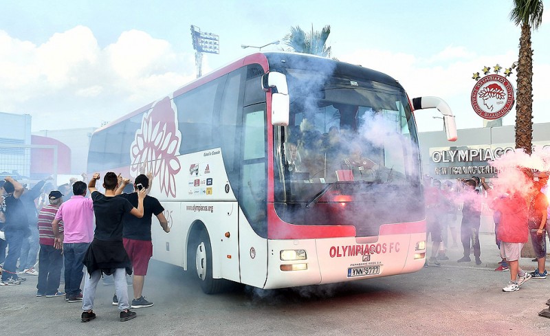 Στο Ρέντη για το μήνυμα πρόκρισης ο κόσμος!