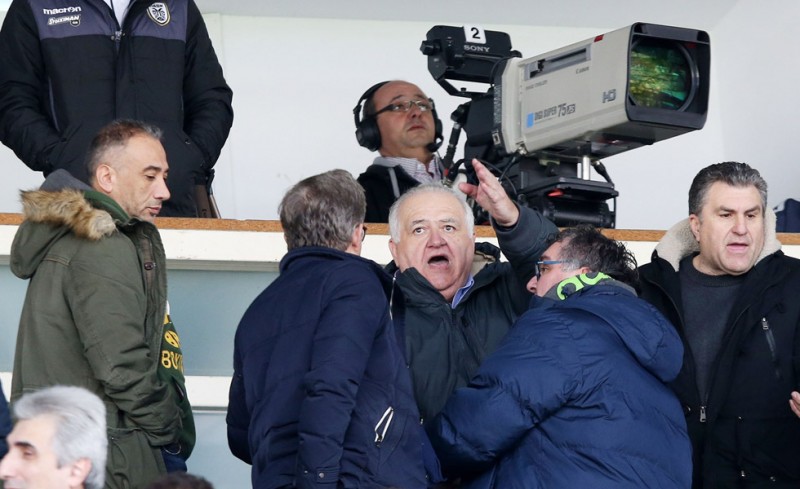 Την έπεσαν στον Χριστοβασίλη οι Γιαννιώτες! 