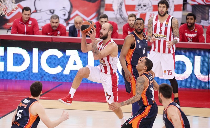 Το πήρε πάνω του ο αρχηγός!
