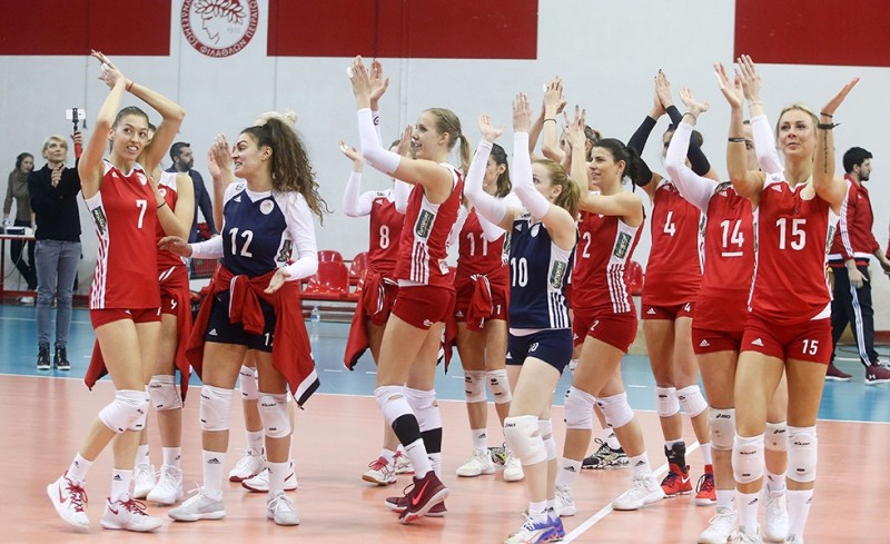 Αποθεώθηκαν τα κορίτσια! (Video)