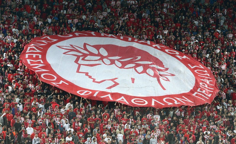 Εκεί βλέπουμε Θρύλο