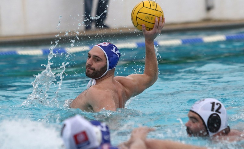 Πανεύκολα το 17/17