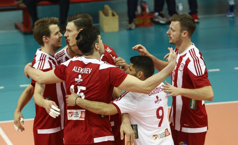 Στη Ρωσία ο Θρύλος