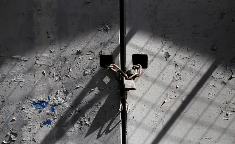 Λουκέτο σε Super League, Κύπελλο και Football League