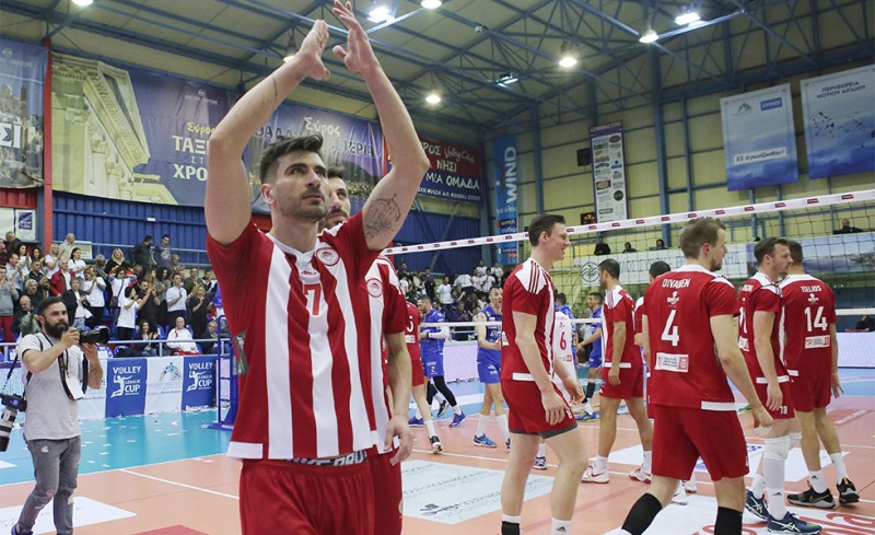 Έρχεται η πρώτη...