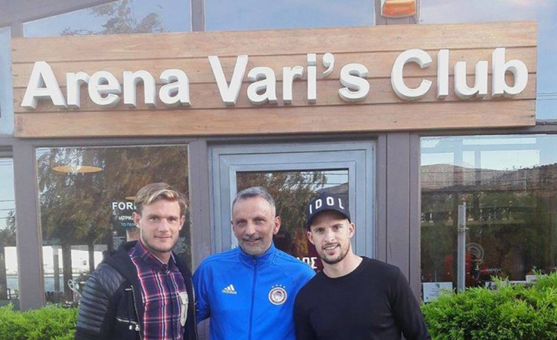 Τα παιδιά των Μιραλάς, Ζιλέ σε σχολή του Θρύλου!