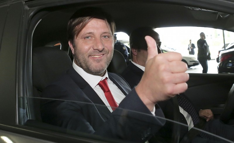 Η πρώτη 