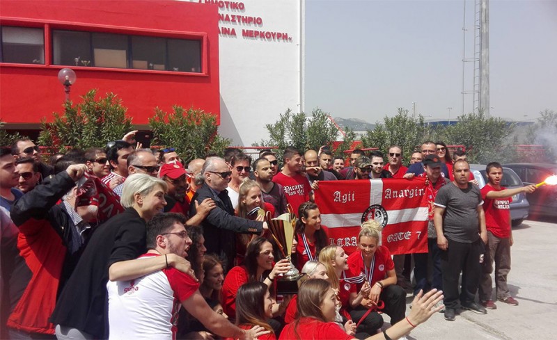 Αποθέωση για τις θριαμβεύτριες (videos)