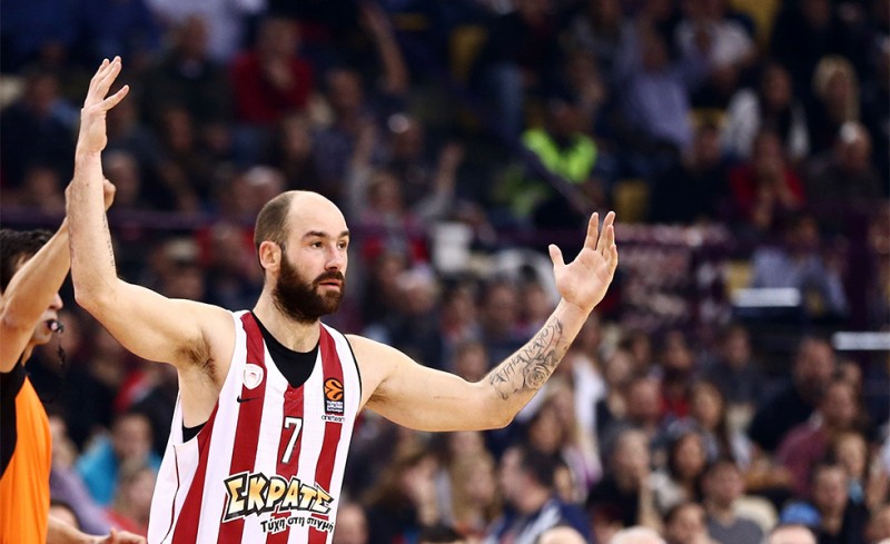 Ο ΕΣΑΚΕ βραβεύει τον αρχηγό!