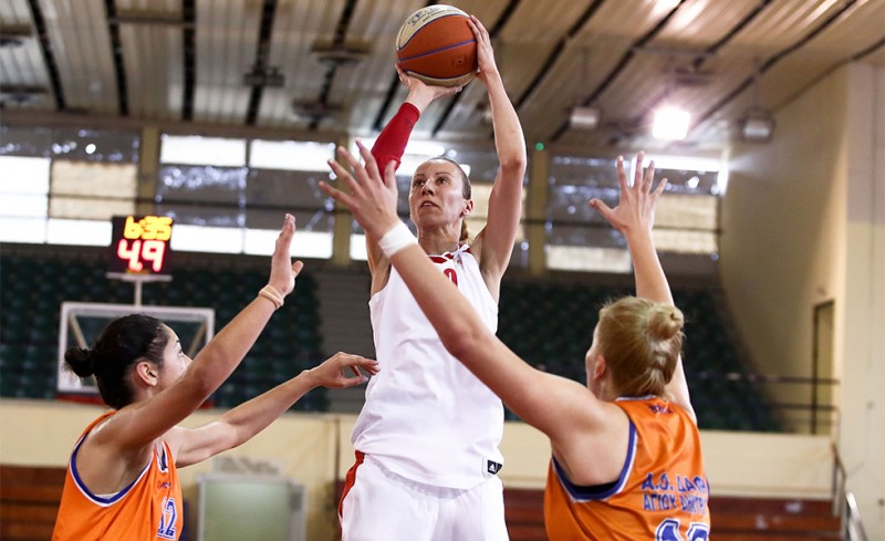 Στον τελικό με περίπατο!