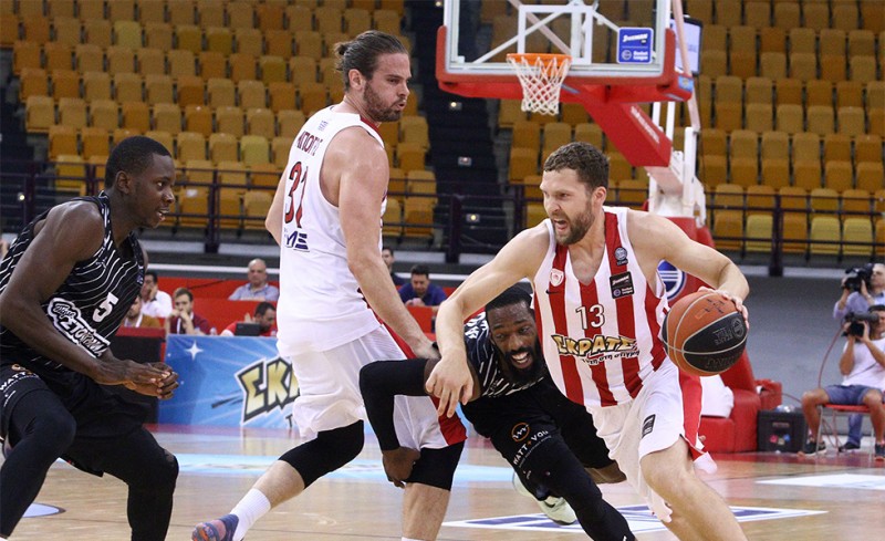 Το λέει η καρδιά του!