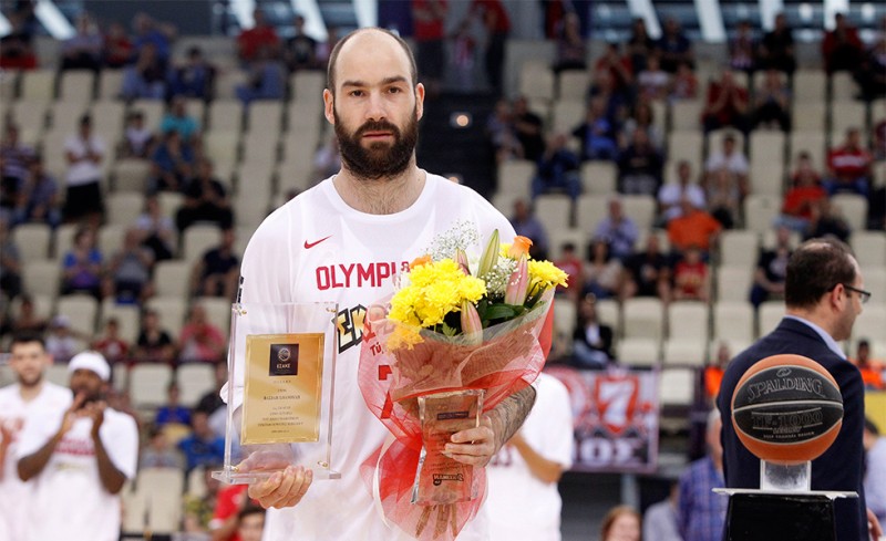 Η βράβευση του κορυφαίου (video)