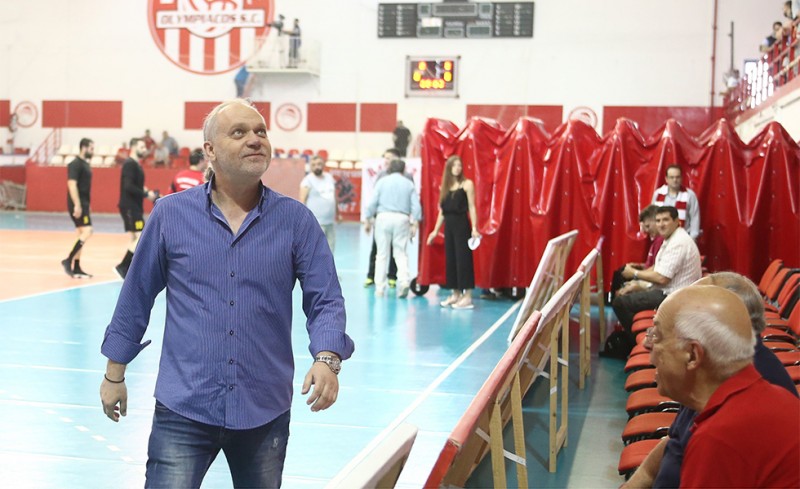 Πάντα δίπλα ο Πρόεδρος