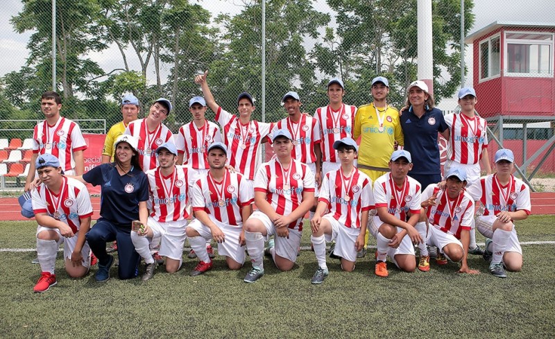 Ο Θρύλος δίπλα στα Special Olympics! (Photos+Video)