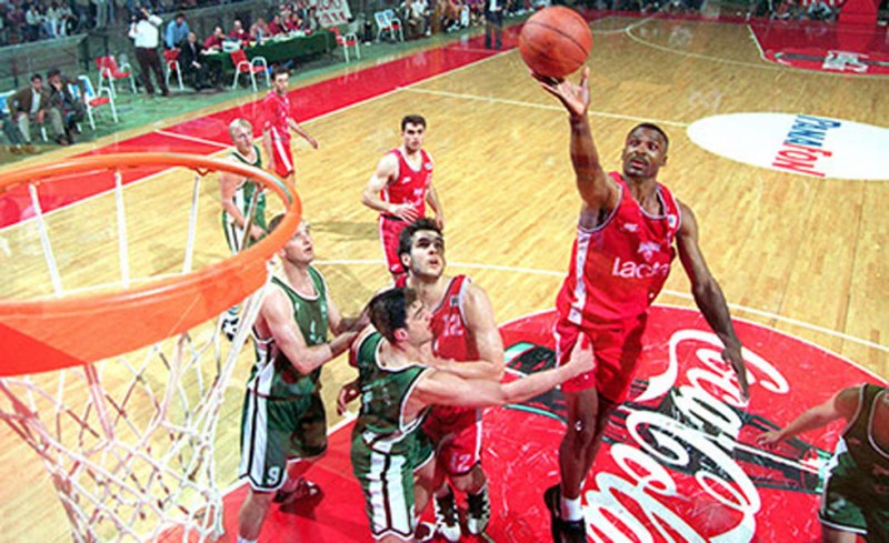 Πολύχρονος, μεγάλε Έντι Τζόνσον! (video)