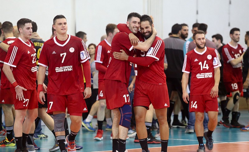 Στηρίζουμε την ομάδα για το νταμπλ