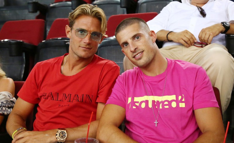 Βλέπει πράσινα και... 