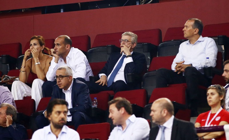 Πρώτα ο προπονητής στον Ολυμπιακό