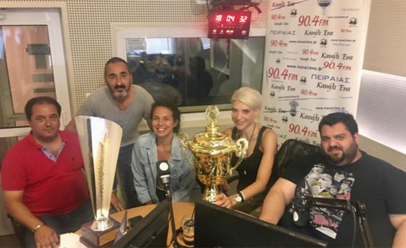 Με δύο κούπες η 