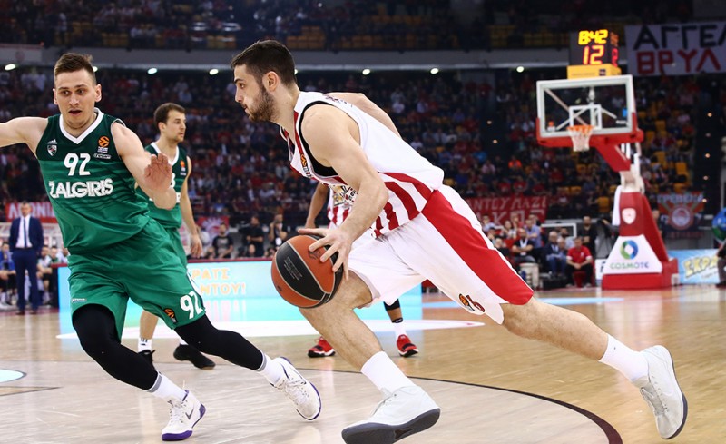 Σε εξέλιξη το ραντεβού με Παπαπέτρου!