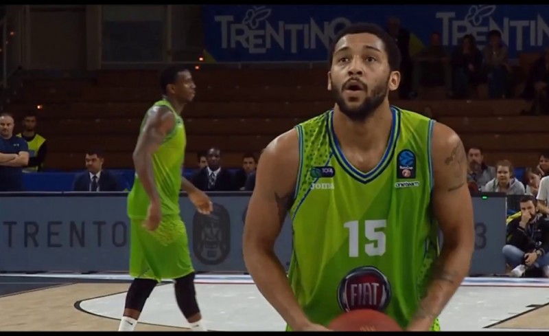 Το παλεύει για τον Πιέρια Χένρι