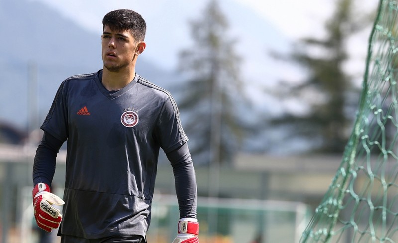 Μένουν ελεύθεροι Καράδαης, Φυτόπουλος