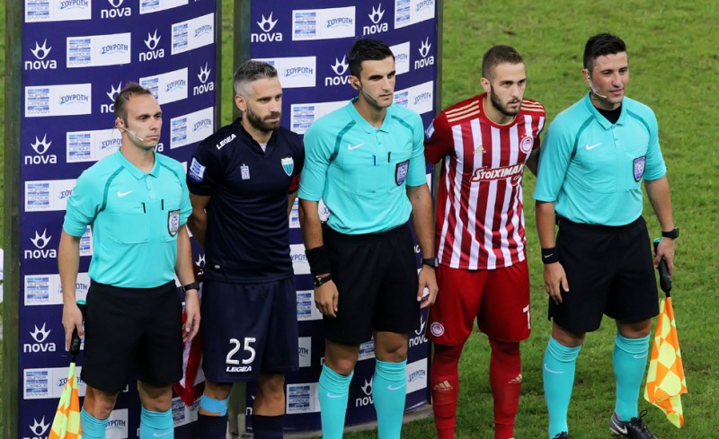 Έκλεισαν τα μάτια σε πέναλτι!