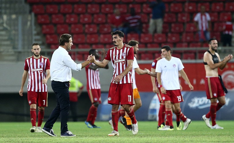 Αναφορά σε Μαρτίνς