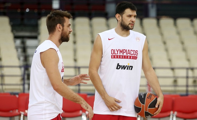 Και κάπως έτσι, αρχίζει η χρονιά! (videos)