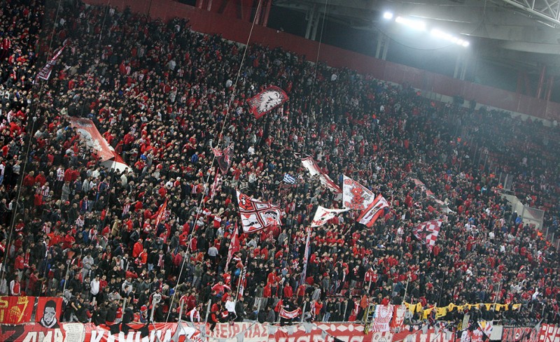 Σήμερα παίζει μπάλα και ο κόσμος