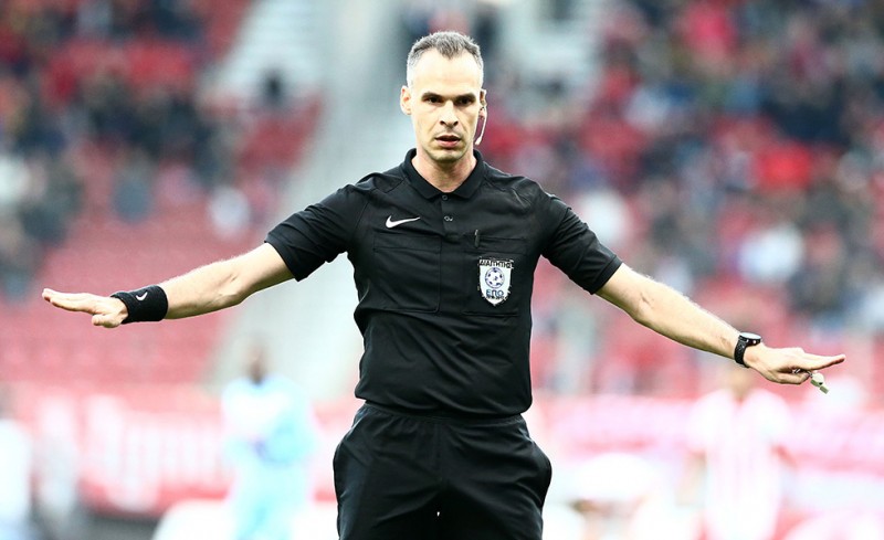 Ο Τζήλος στο Ολυμπιακός-Αστέρας