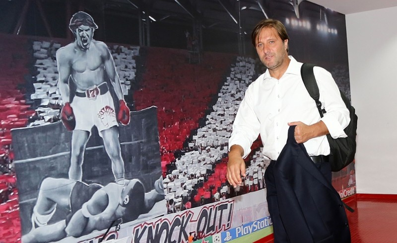 Ανάλυση και... σύσκεψη