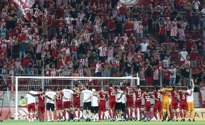 Θρύλε, δείξε τι σημαίνει Πειραιάς...