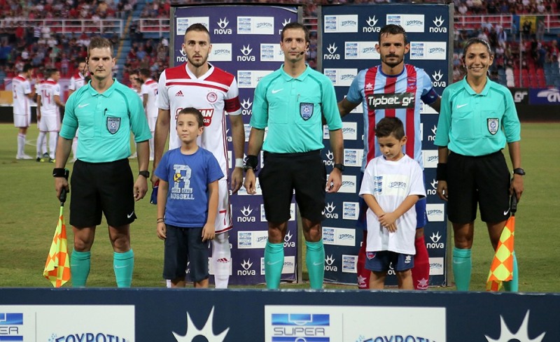 Έκλεισε τα μάτια ο Σκουλάς σε χέρι του Κούρντι