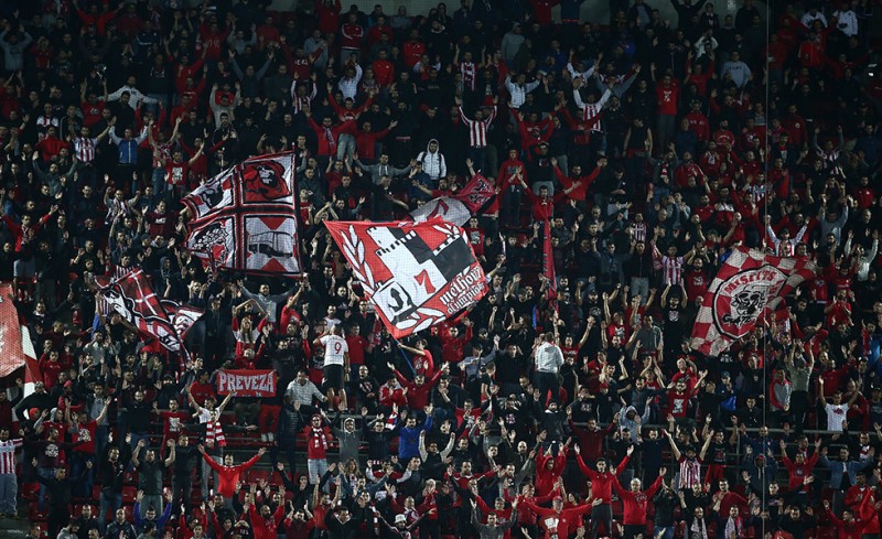 Τον πύρινό σου κόσμο που δεν λυγά ποτέ (photo)